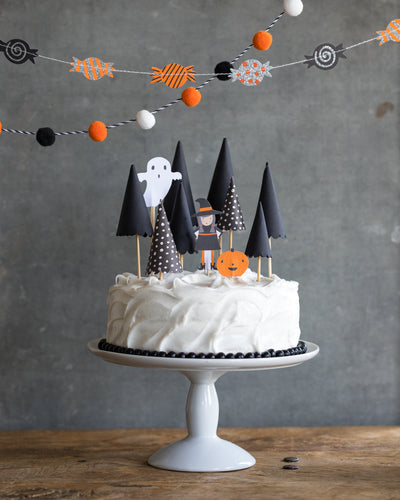 DIY Haunted Forest Cake
