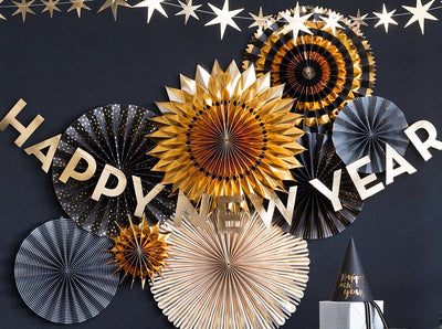 New Year’s Eve Inspiration to Pretend You Have a Plan and Still Have Fun