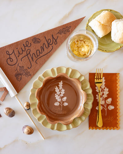 Thanksgiving Plates Ideas to Brighten Your Holiday Table