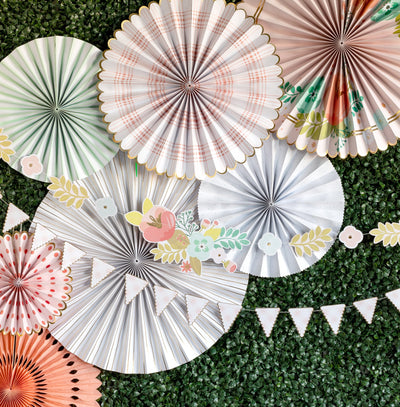 Bohemian Party Decor: Essential Elements for a Vibrant Celebration