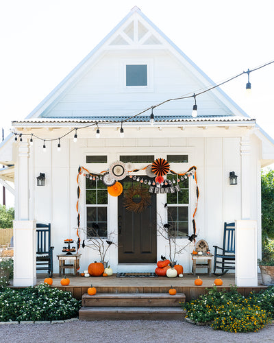 Create a drop dead gorgeous porch this Halloween!
