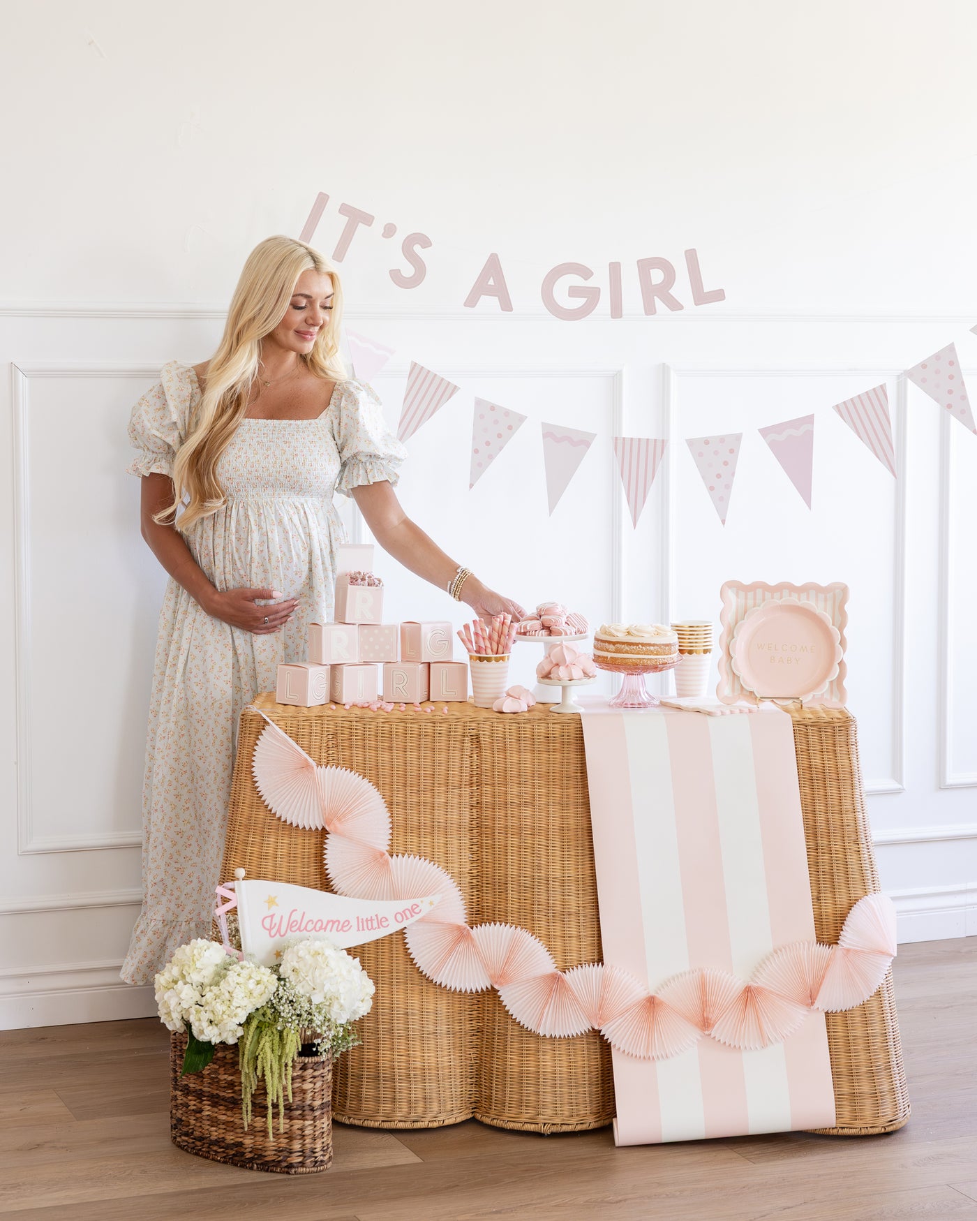 Welcome Baby Pink Plate