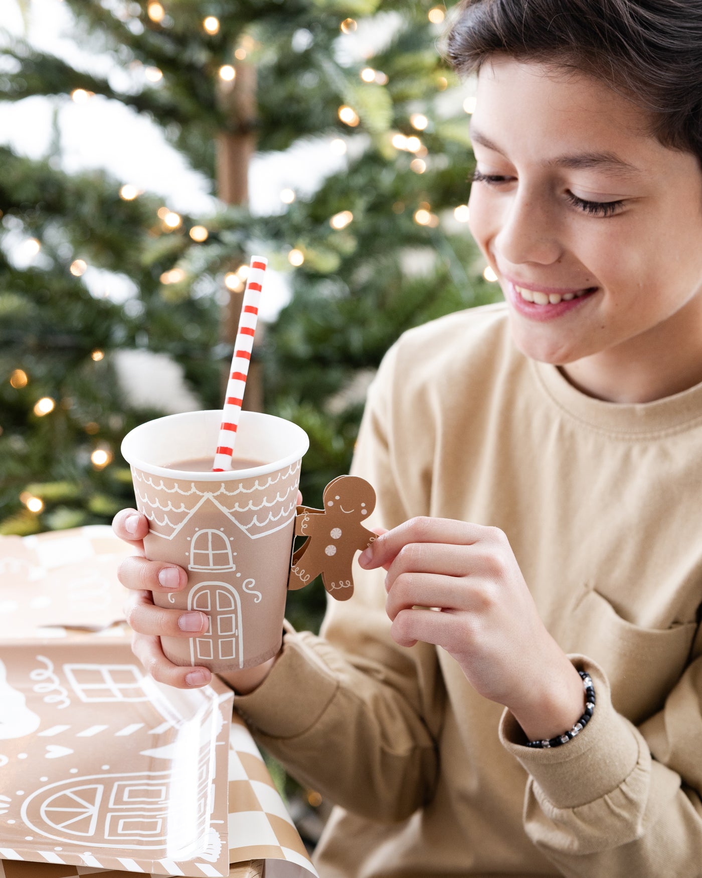 Gingerbread Handled Paper Cup