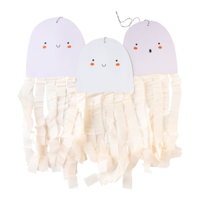 Oversized Ghosts with Crepe Hanging Decor