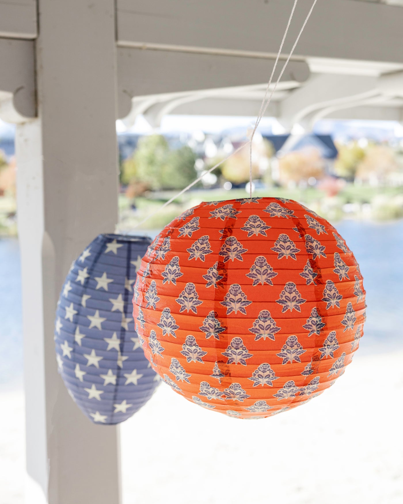 Hanging Lantern Balls.