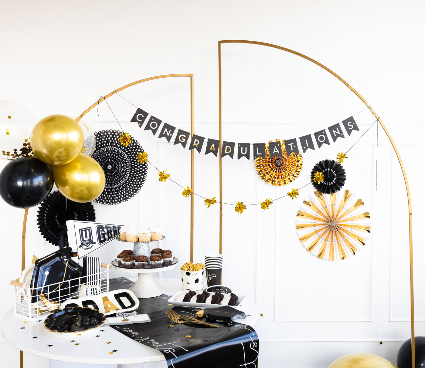 Black and White Party Fan Set