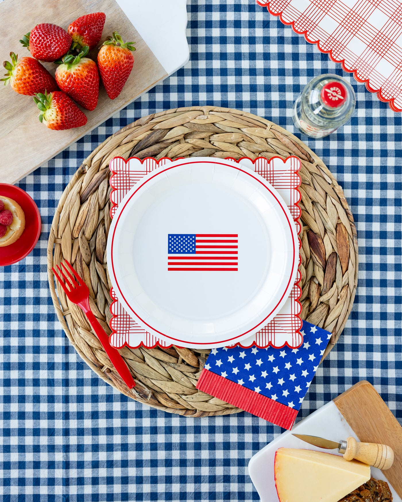 Round Flag Paper Plate