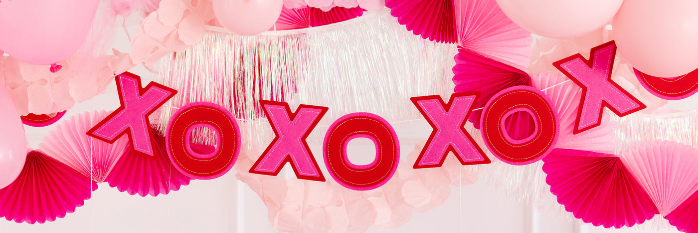 Felt XO Banner