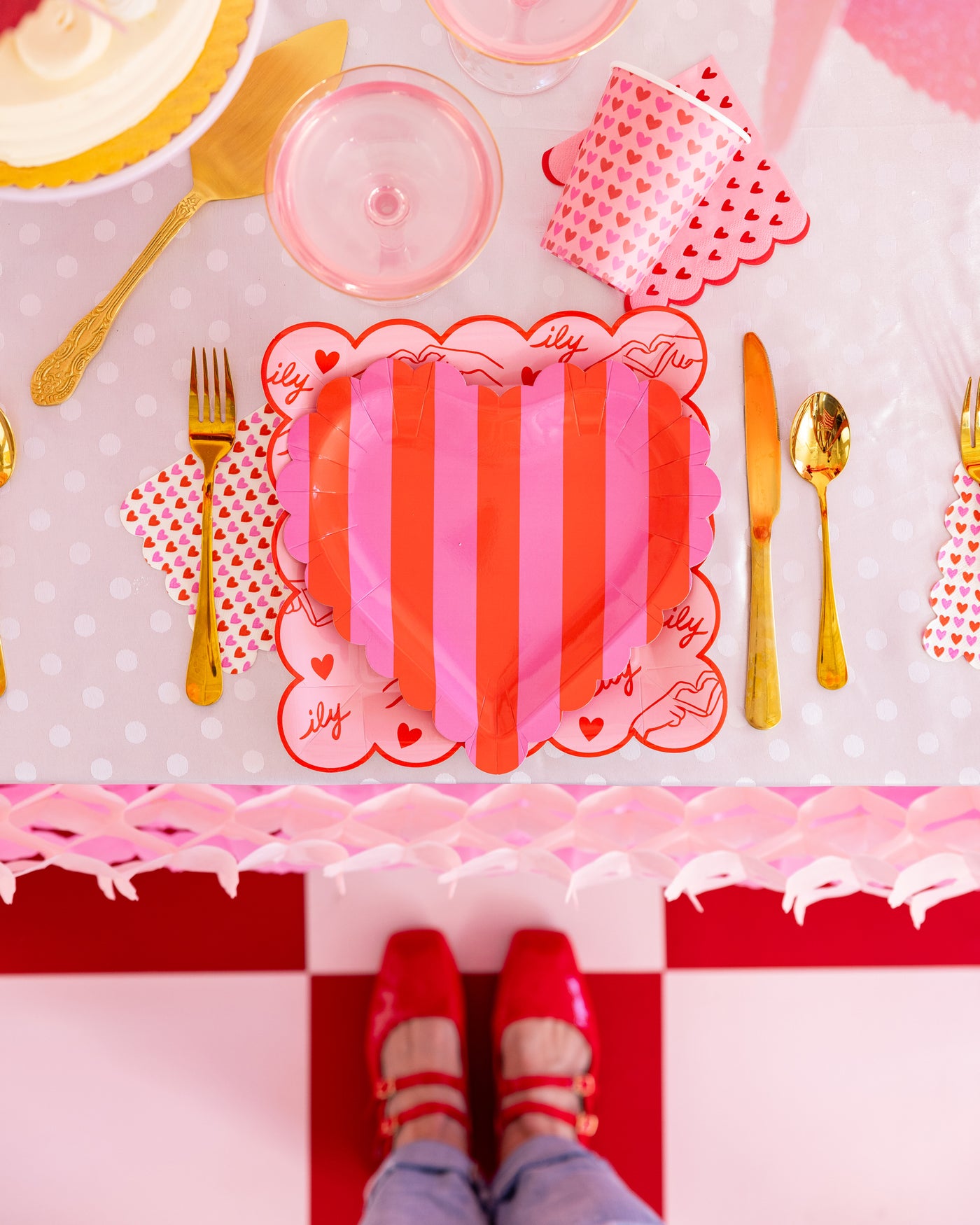 Scalloped Hearts Cocktail Napkin