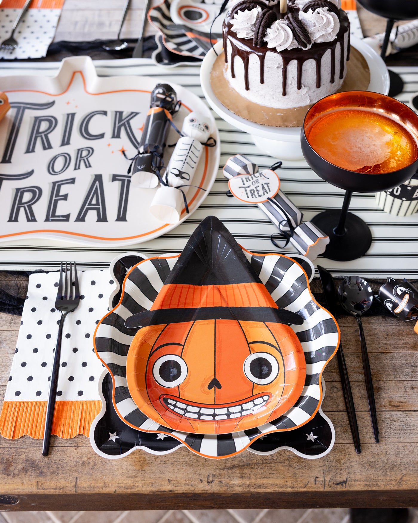 Vintage Halloween Character Paper Plate Set