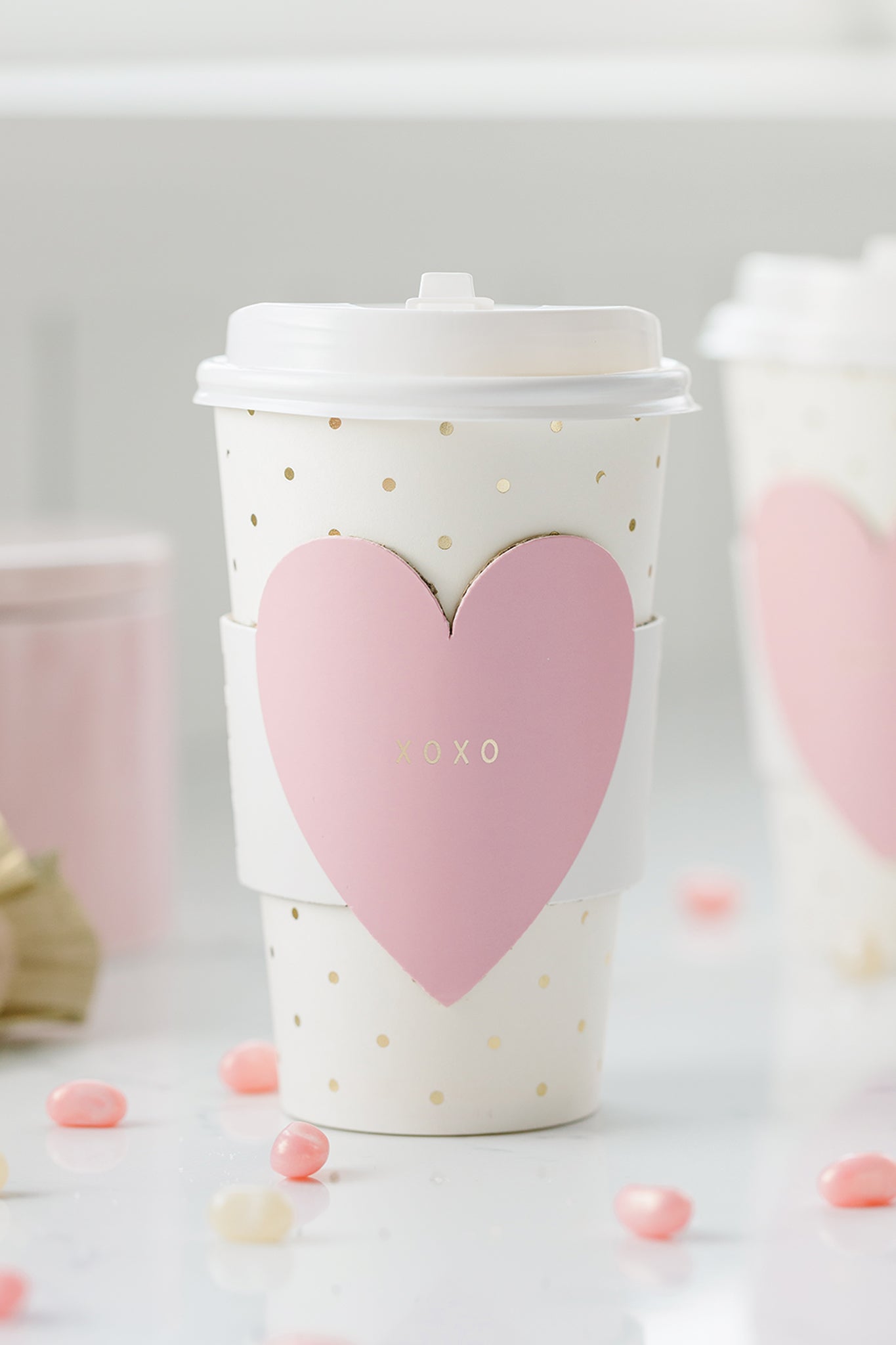 Pink XOXO Heart Cozy To-Go Cups (8 ct)